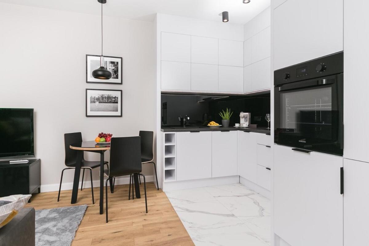 Mennica - Two Bedrooms - Stays&41 Apartament